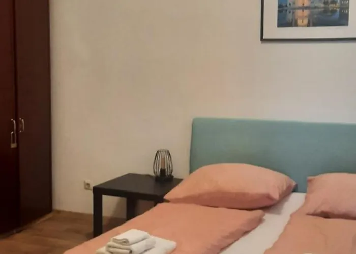 Family With Two Bathrooms Near To * Vienna